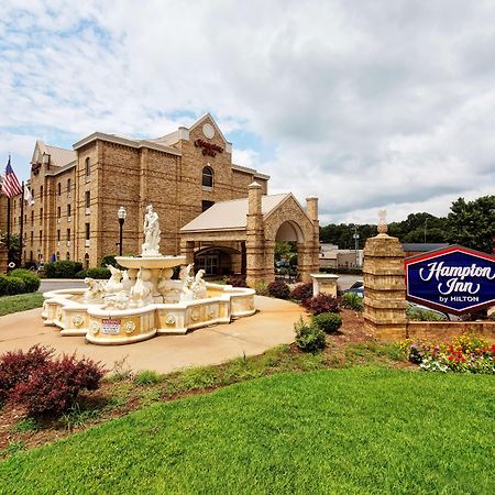 Hampton Inn Newberry Opera House Exterior photo