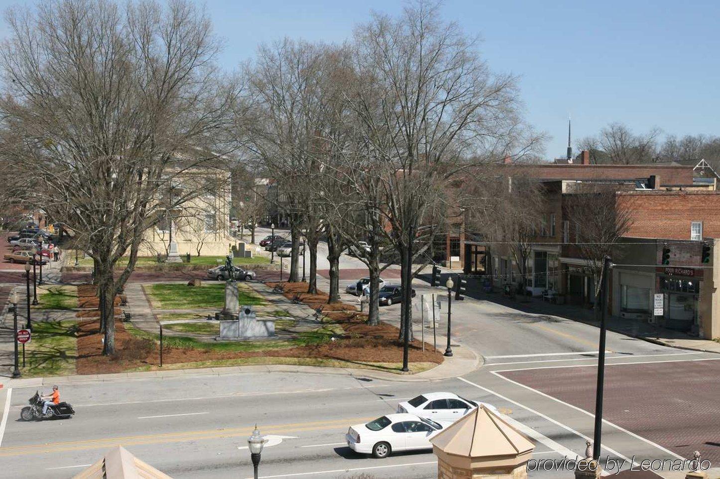 Hampton Inn Newberry Opera House Exterior photo