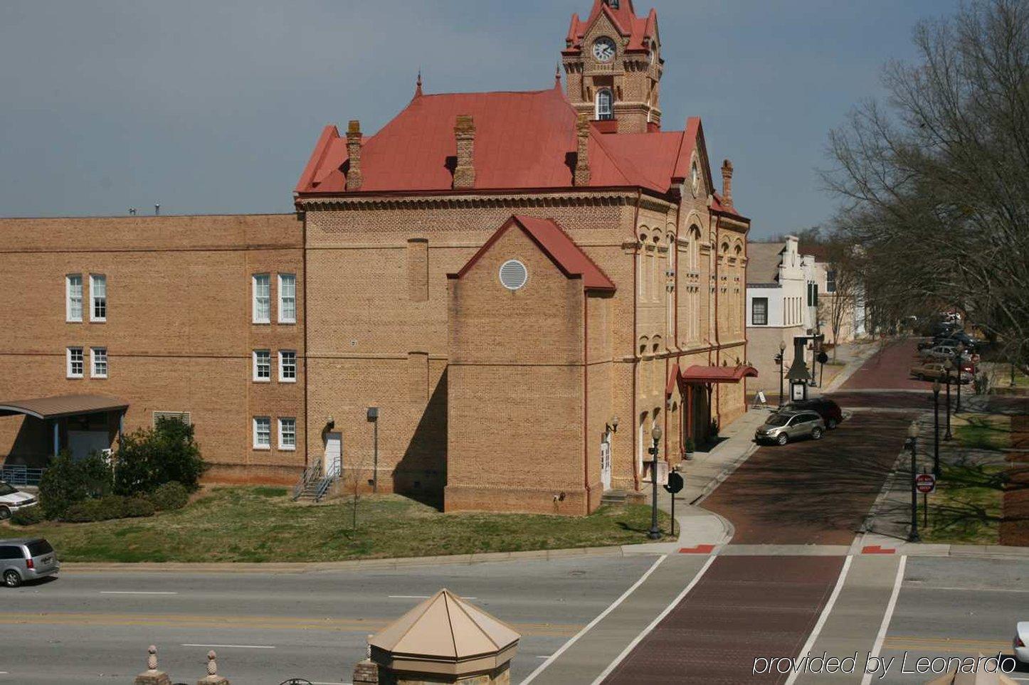 Hampton Inn Newberry Opera House Exterior photo